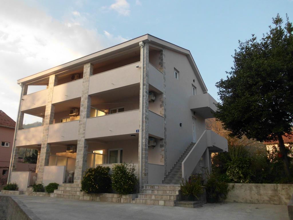 Apartments Samardzic Тиват Экстерьер фото