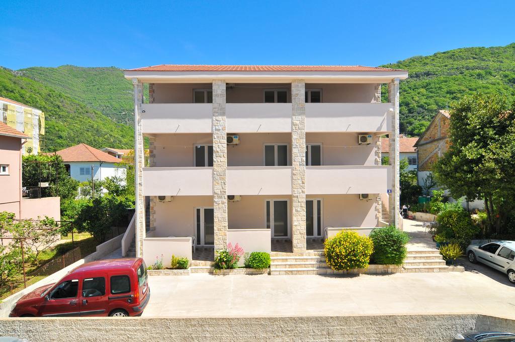 Apartments Samardzic Тиват Экстерьер фото