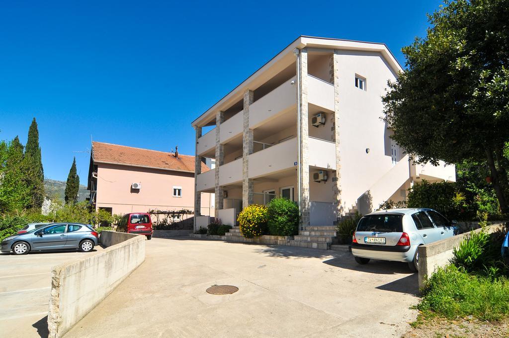 Apartments Samardzic Тиват Экстерьер фото