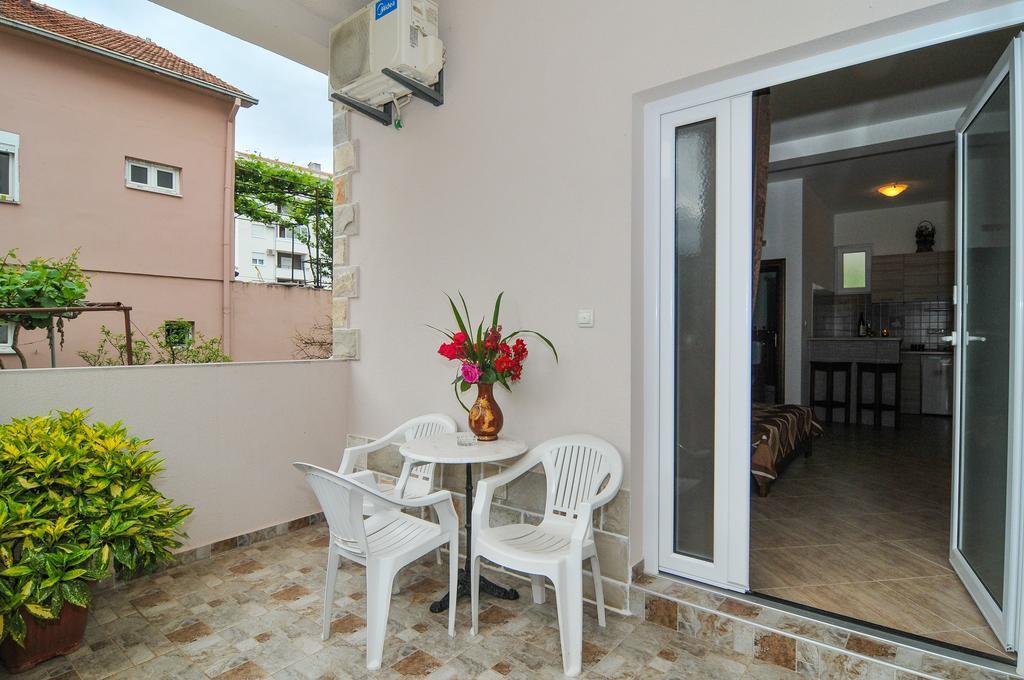 Apartments Samardzic Тиват Экстерьер фото