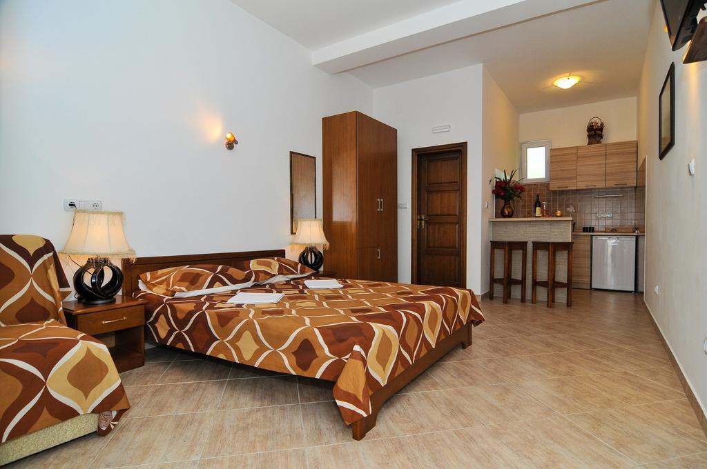 Apartments Samardzic Тиват Экстерьер фото